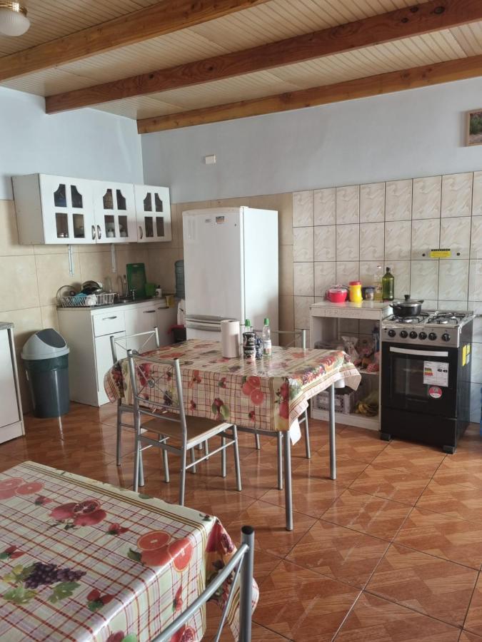 Hostal Casa Flores Сан-Педро-де-Атакама Экстерьер фото